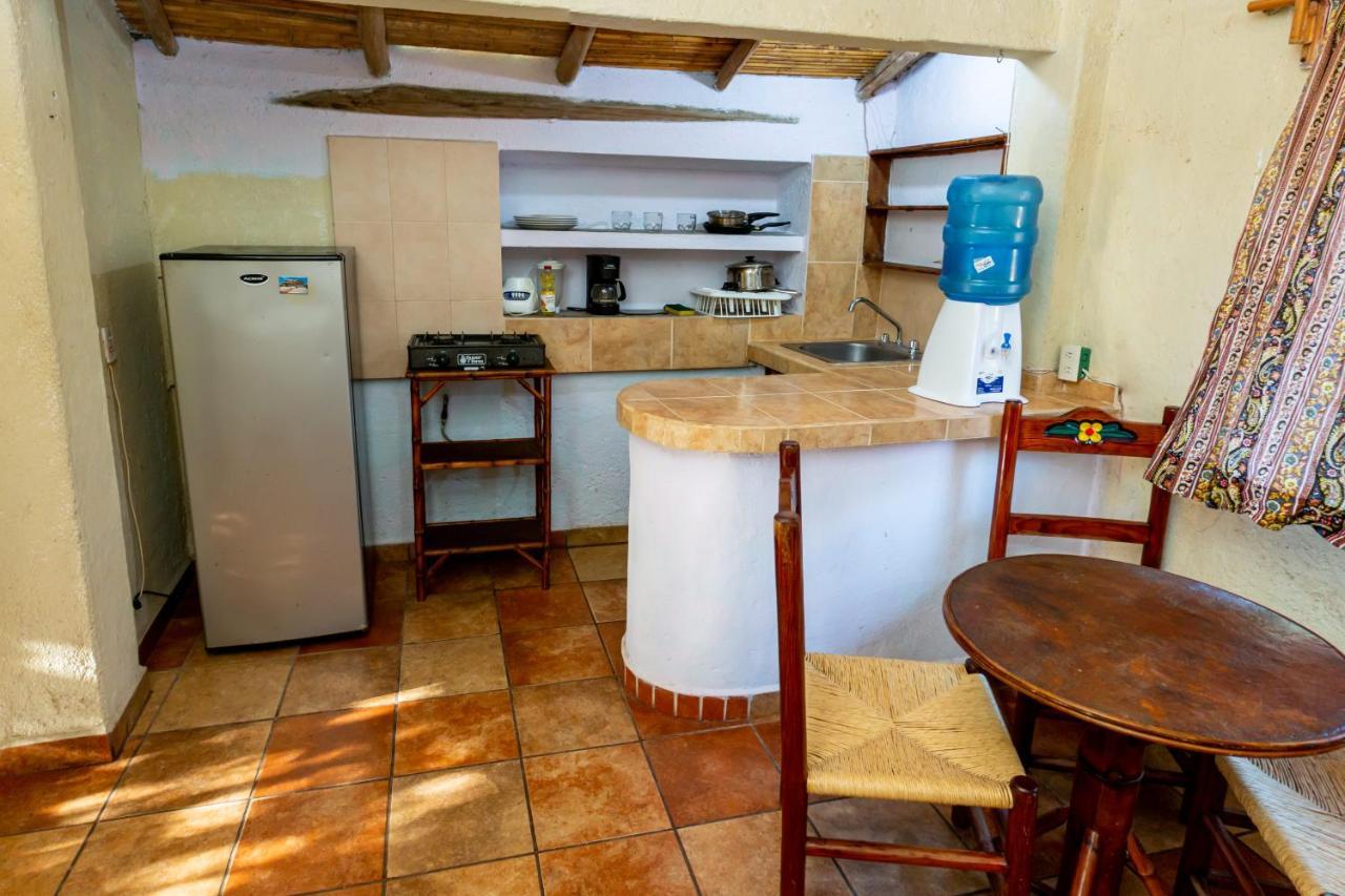 Casa Mexica Bungalows Сіуатанехо Екстер'єр фото