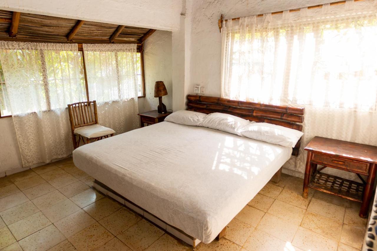 Casa Mexica Bungalows Сіуатанехо Екстер'єр фото